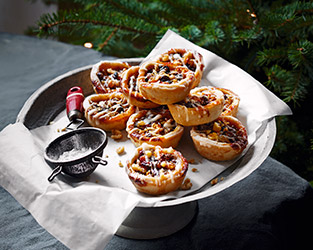 Clementine and walnut mince pies